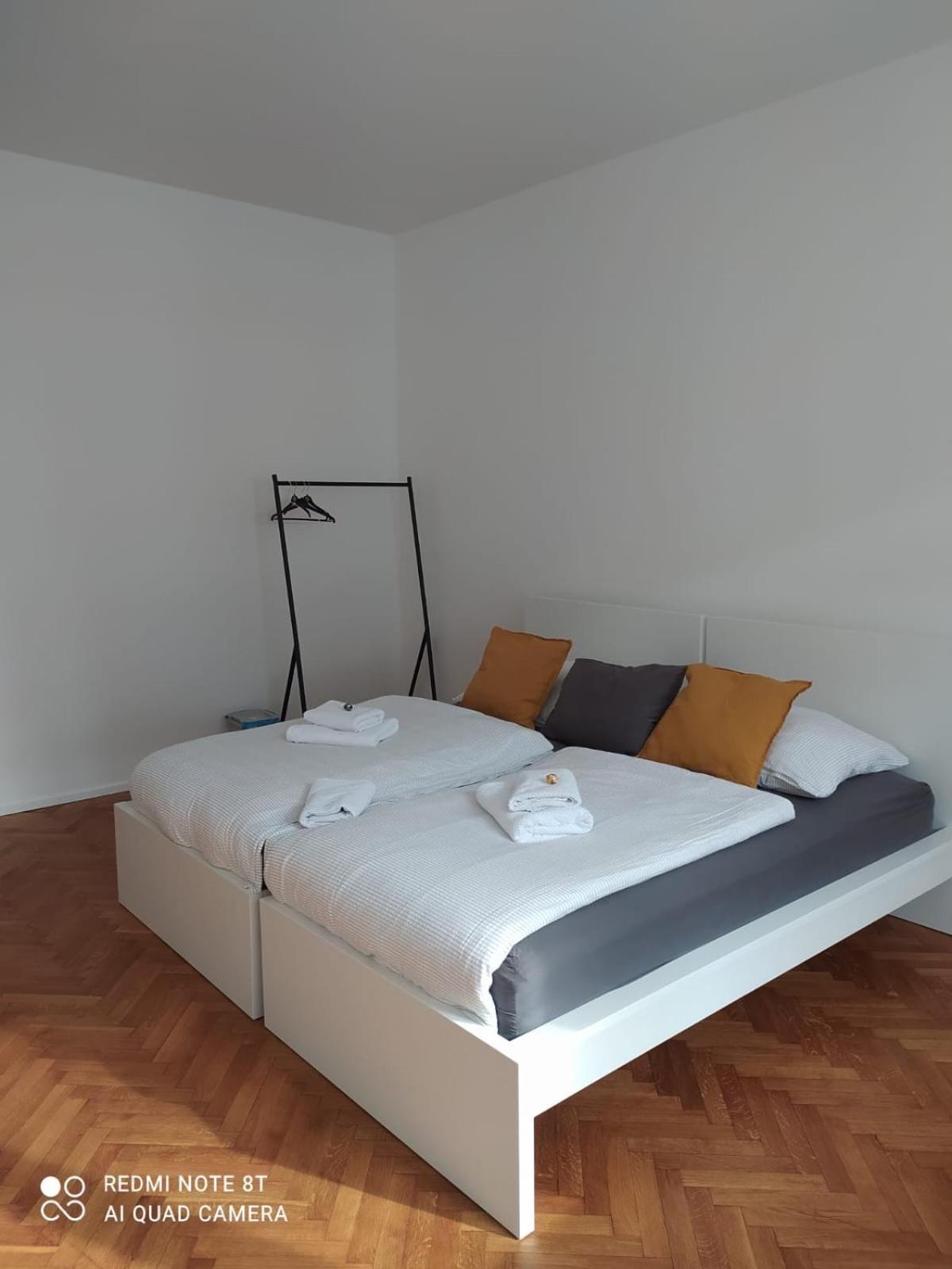 Soukromy Pokoj V Tripokojovem Byte - Private Room In Three Room Flat Brno Buitenkant foto